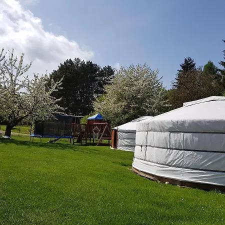 Penzion New Nomads 3*