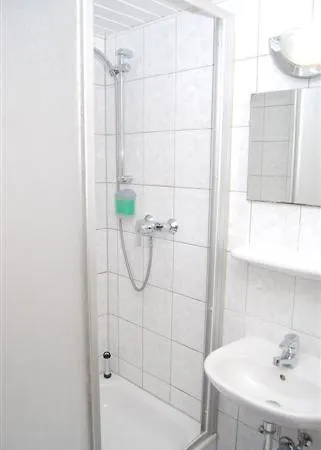 New Nomads بيت ضيافة Zesch